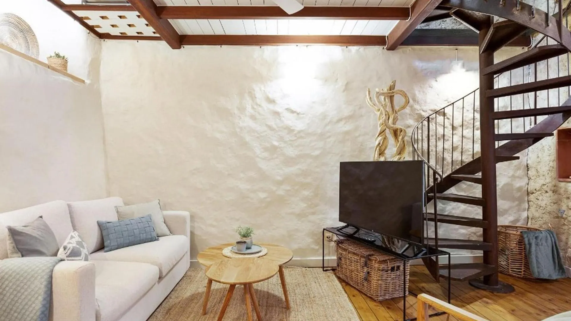 Willa Beautiful Stone House With Private Terrace Vilaur